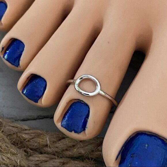 Sterling Silver Oval Toe Ring Midi Ring - Picture 3 of 3